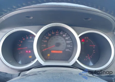 2010 Toyota Tacoma Base V6 z USA, uszkodzony, nr VIN 3TMMU4FN0AM018996